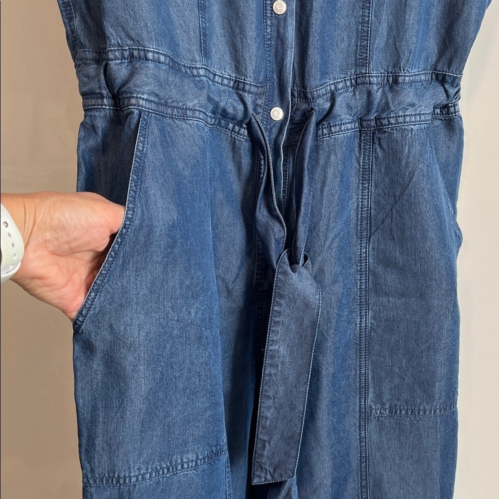 NWOT DKNY JEANS Dark Denim Short Sleeve Crop Jumpsuit Pockets, Size12 - Picture 4 of 11
